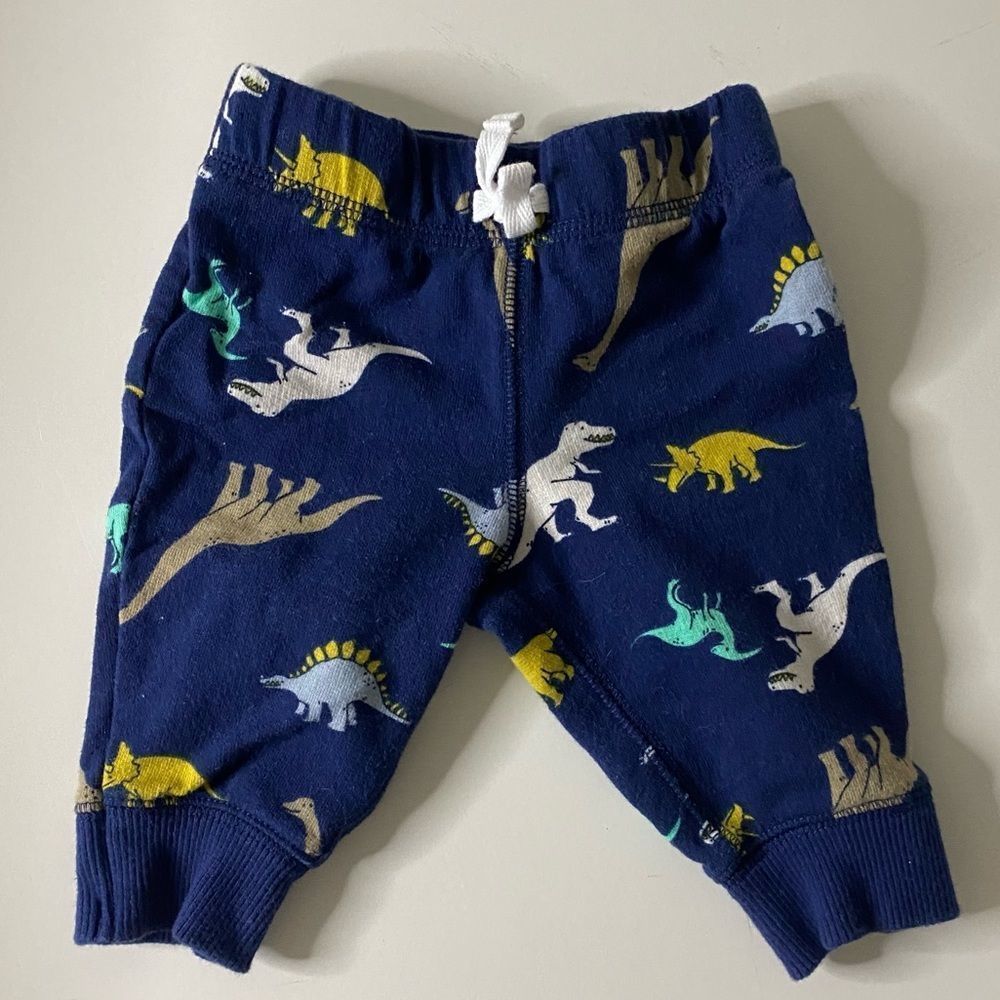 🌵 Bundle to save 3/$10  Carters Baby Boy Dinosaur Print Pants 3 Months